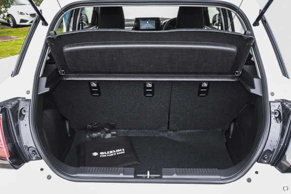 2026 Suzuki Swift UZ Hybrid Hatch Image 9