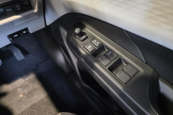 2026 Suzuki Swift UZ Hybrid GLX Hatch Image 16