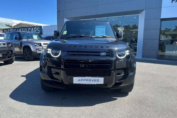 2026 Land Rover Defender L663 110 P425 X-Dynamic SE SUV Image 2