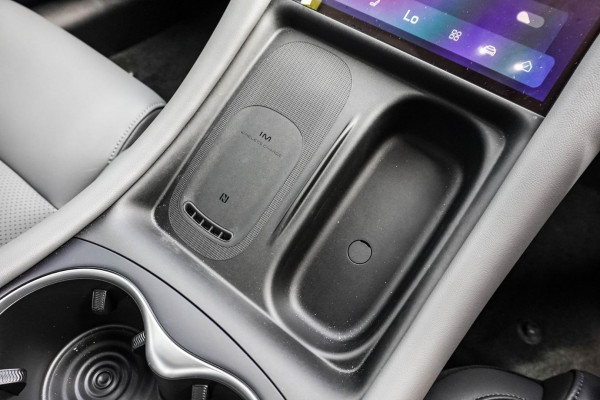 2025 MG IM5 P12L Performance Hatch Image 19