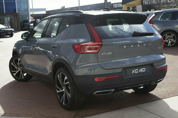 2019 Volvo XC40 T5 R-Design Suv Image 2