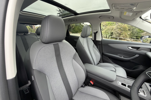 2026 MG MGS5 EV ZS3EM Essence 49 SUV Image 19