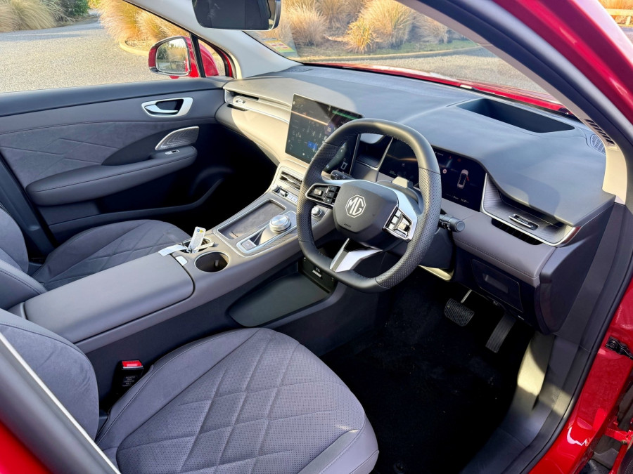 2026 MG MGS6 EV IS3E Essence SUV Image 9