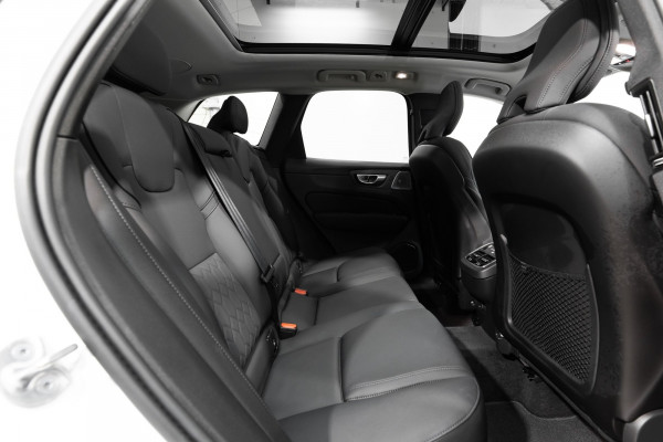2026 Volvo XC60 UZ B5 Ultra Dark 2L Petrol Hybrid AWD SUV Image 20