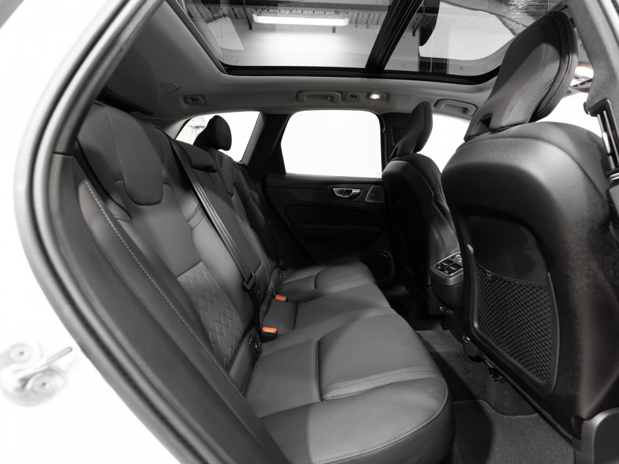 2026 Volvo XC60 UZ B5 Ultra Dark 2L Petrol Hybrid AWD SUV Image 20