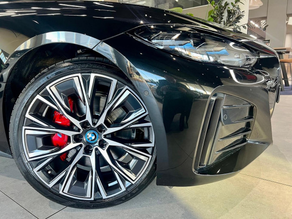 2024 BMW i4 G26 M50 Hatch image 2