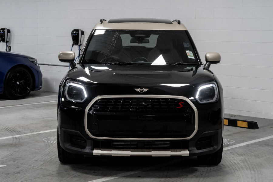 2026 MINI Countryman U25 S Favoured SUV