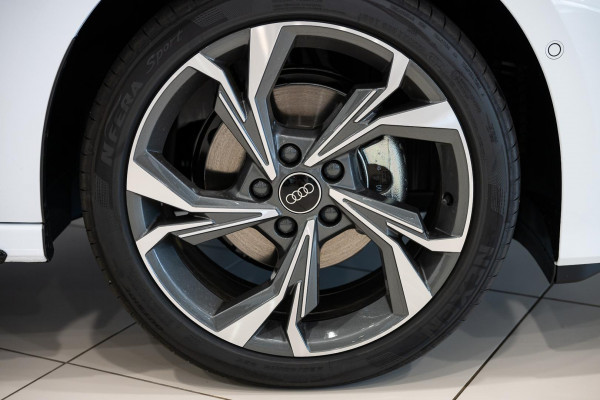 2025 MY26 Audi A3 GY TFSI 110kW S line Hatch image 21