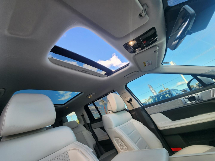 2024 MY25 Hyundai Santa Fe MX5.V1 Hybrid Calligraphy SUV Image 20