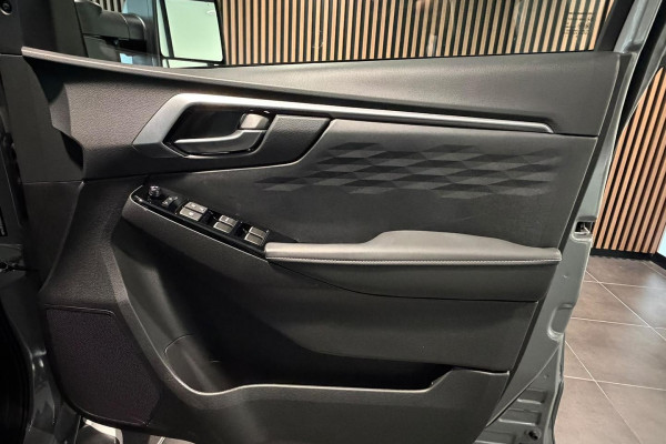 2025 MY25.5 Isuzu D-MAX RG LS-U+ Ute Image 13