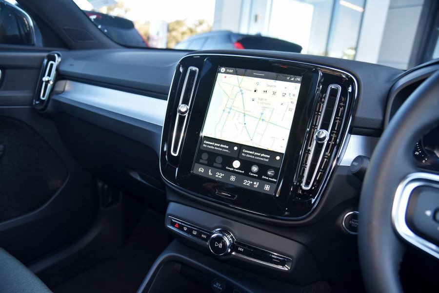 2026 Volvo XC40 XZ Plus B4 SUV Image 9