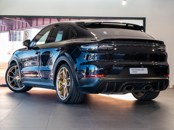 2022 Porsche Cayenne Turbo GT Coupe image 2