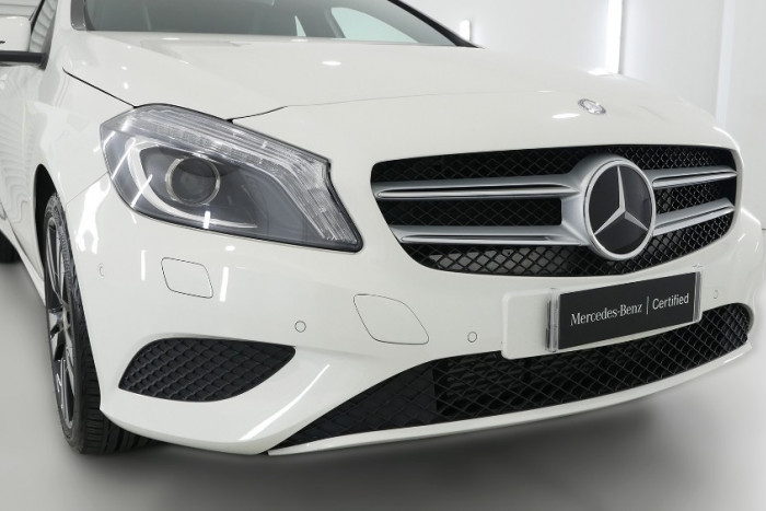 2014 Mercedes-Benz A Class W176 A200 Hatchback Image 18