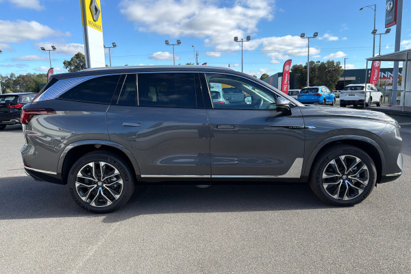 2025 MG QS IS31 Excite SUV Image 2