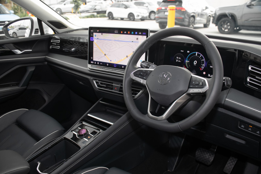 2026 Volkswagen Tiguan CT 150TSI eHybrid Elegance SUV Image 6