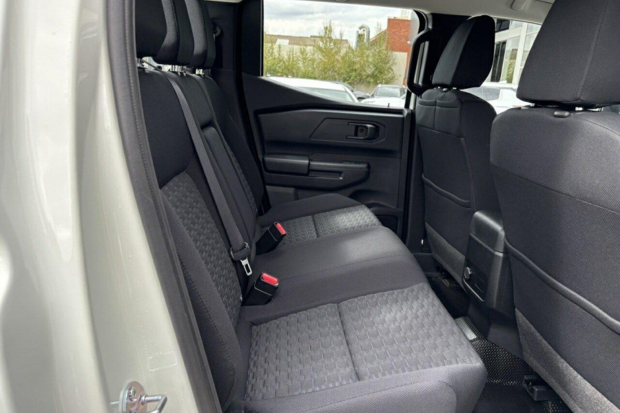 2025 Mitsubishi Triton MV  GLX Cab Chassis Image 12