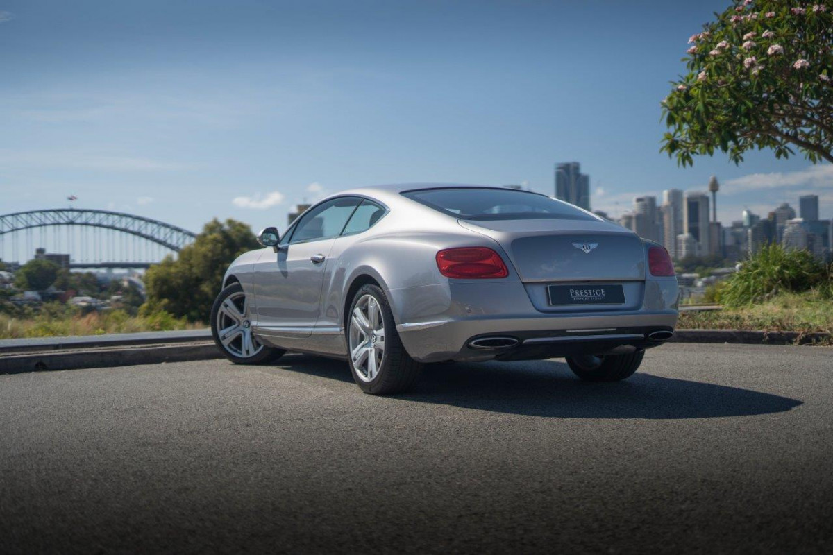 2011 Bentley Continental Gt W12 Coupe Image 2