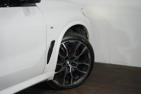 2022 BMW X5 xDrive30d SUV image 11