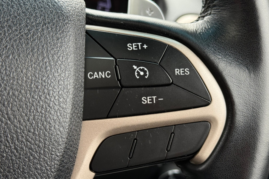 2015 Jeep Grand Cherokee WK Laredo SUV Image 9