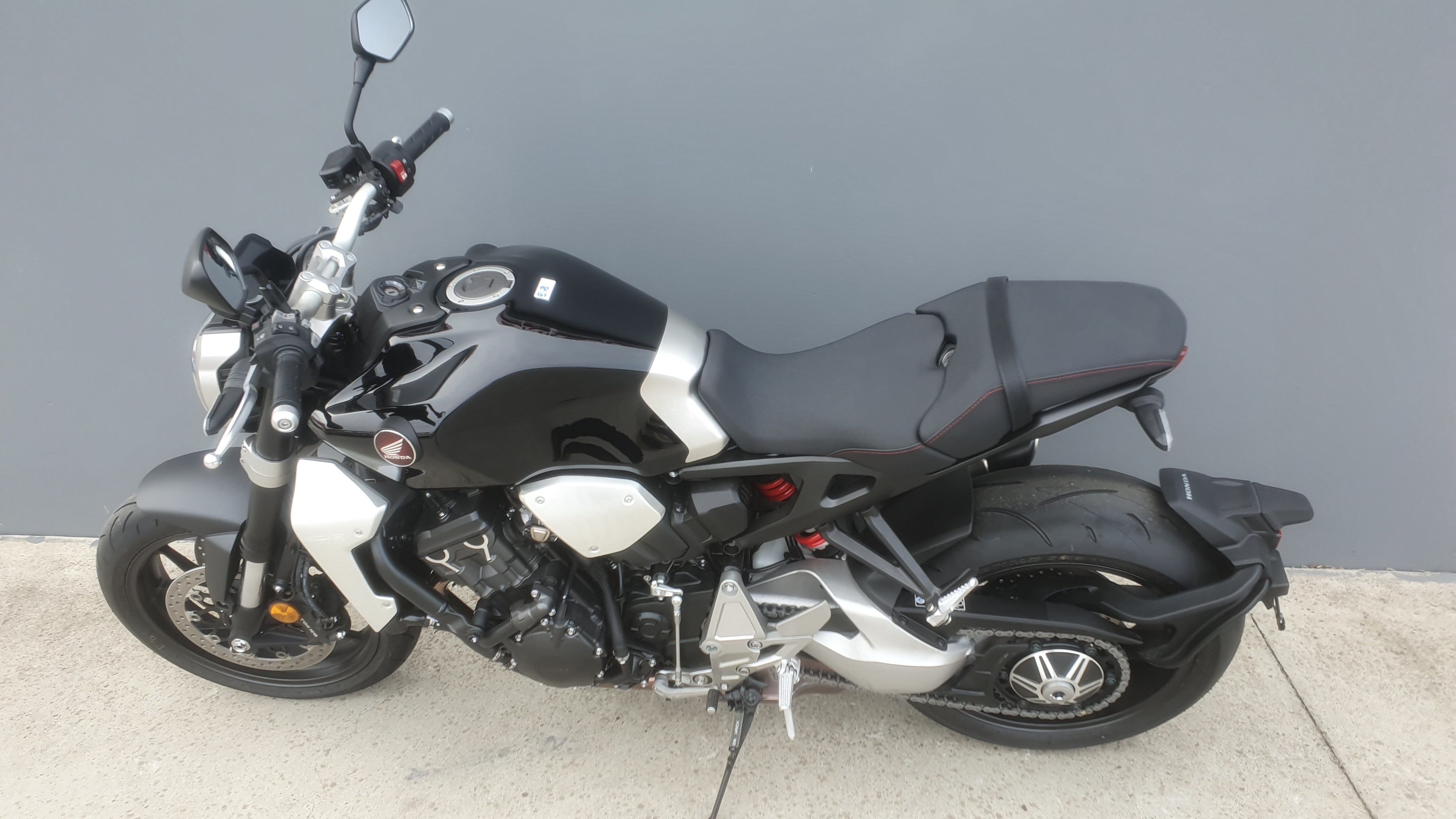 2019 Honda CB1000R Motorcycle Image 13