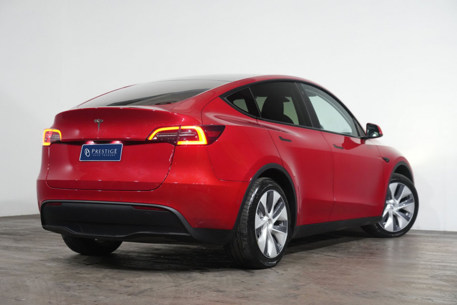 2023 Tesla Model Y  Rear-Wheel Drive SUV Image 3
