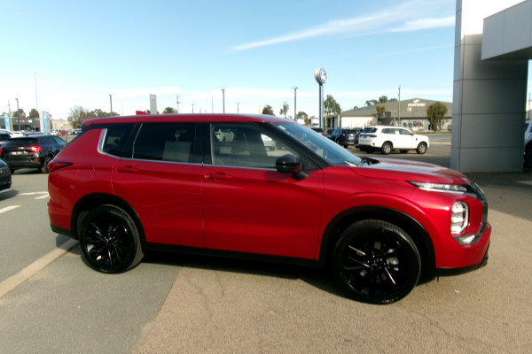 2023 MY24 Mitsubishi Outlander ZM Black Edition SUV Image 15