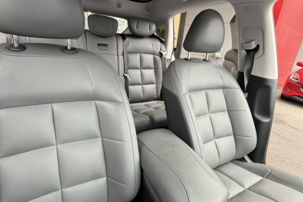 2026 MG IM6 S12L Platinum Wagon Image 23