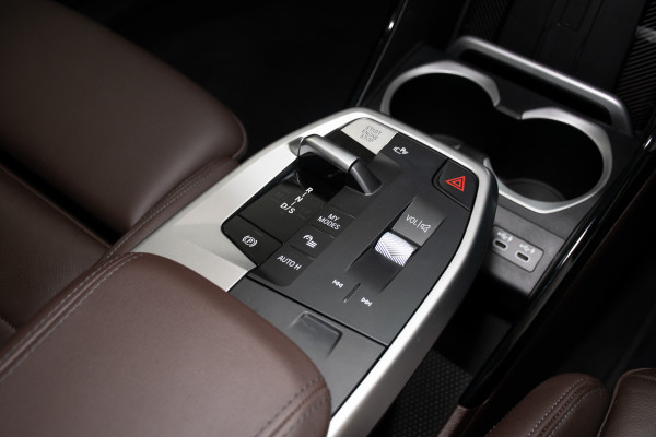 2023 BMW X1 xDrive20i M Sport SUV Image 18