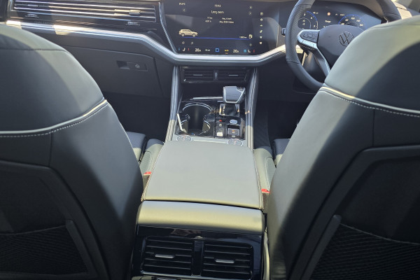 2025 MY26 Volkswagen Touareg RC 210TDI Wolfsburg Edition SUV Image 15