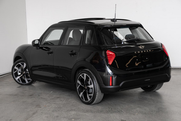 2026 MINI Cooper F65 C Classic Hatch image 2