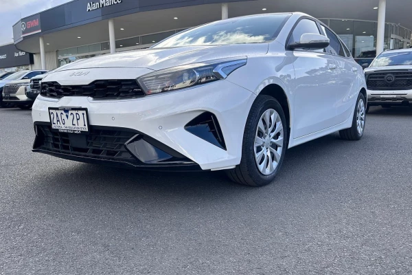 2024 Kia Cerato BD S Hatch Image 5