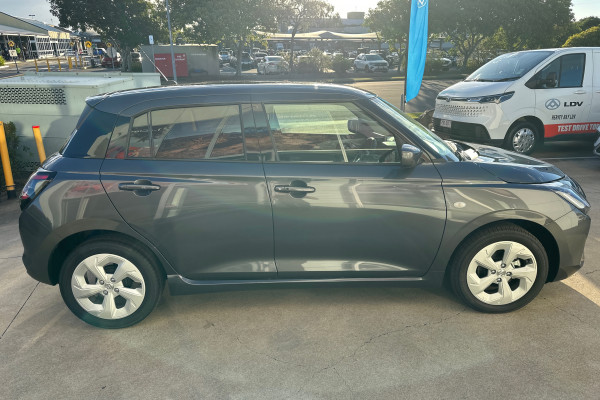 2025 Suzuki Swift Hybrid UZ Hybrid Plus Hatch Image 3