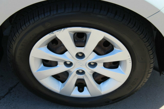 2012 Kia Rio UB MY12 S Hatchback Mobile Image 13