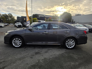 2014 Toyota Aurion GSV50R Presara Sedan