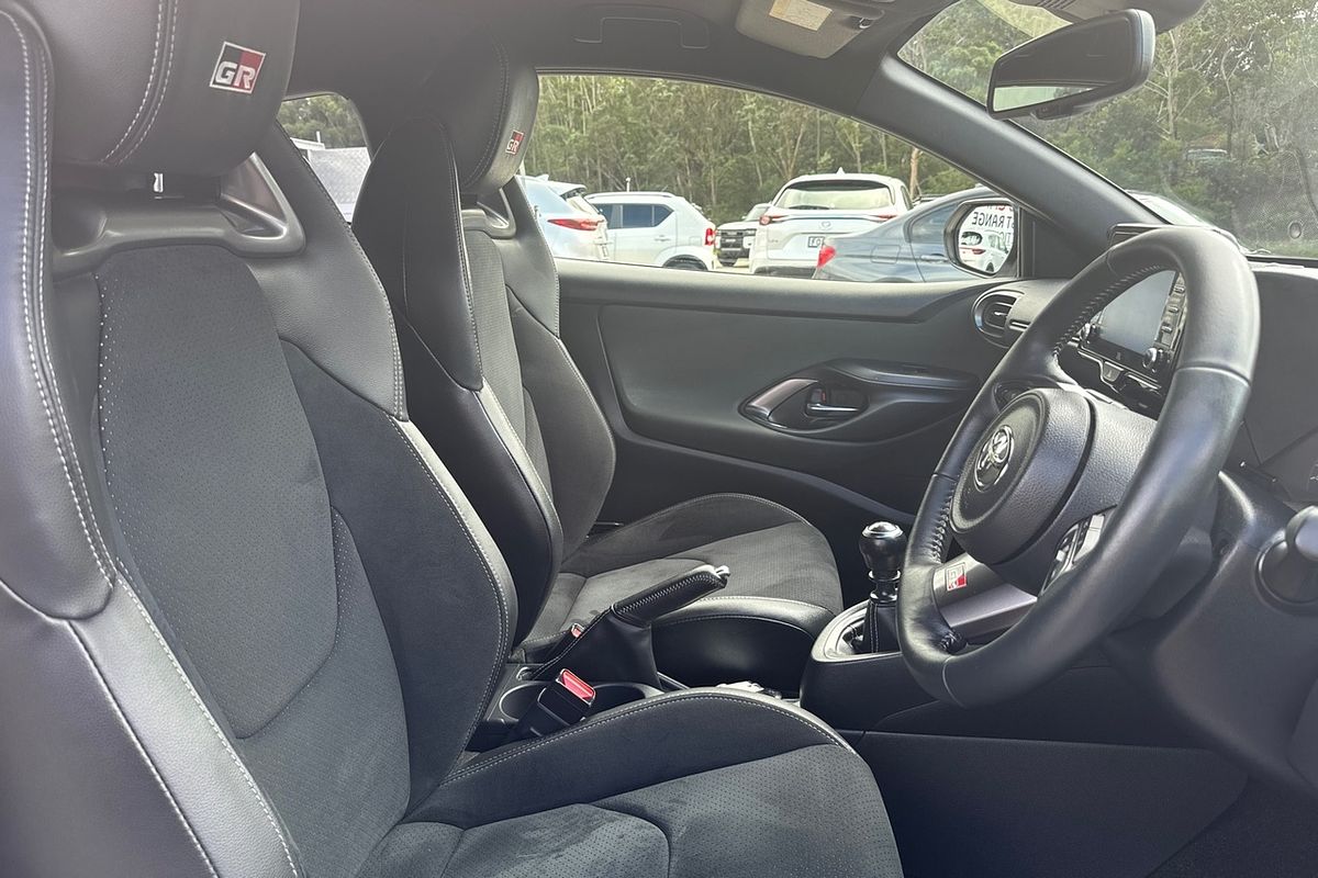 2021 Toyota Yaris GXPA16R GR Hatch Image 9