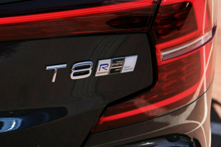 2019 MY20 Volvo S60 Z Series T8 R-Design Sedan Image 19