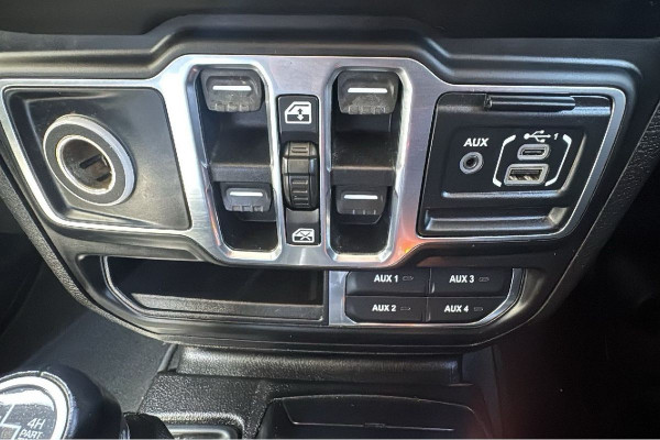 2020 Jeep Gladiator JT Overland Pickup Image 18