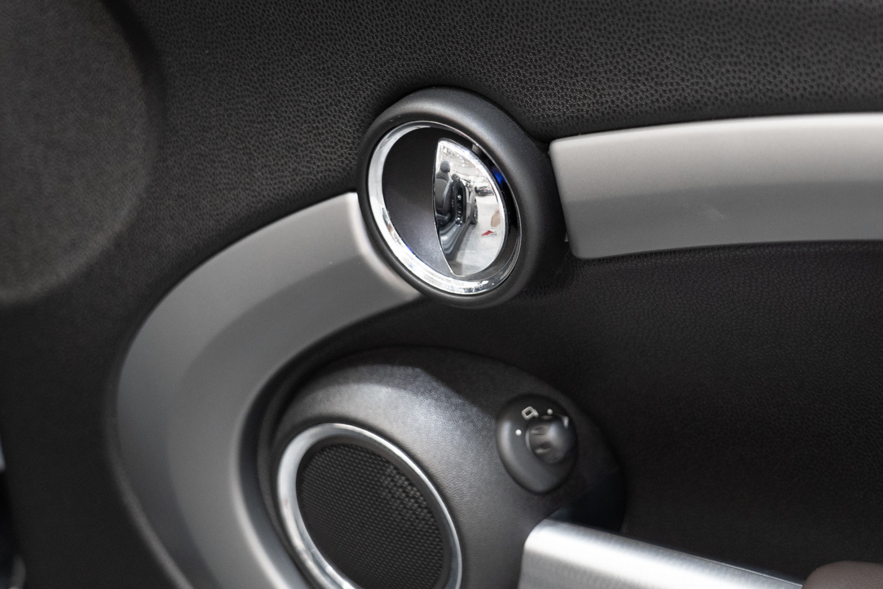 2014 Mini Cooper S Highgate Cabrio Convertible Image 13
