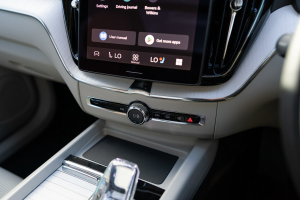 2026 Volvo XC60 UZ Ultra B5 Dark SUV Image 28