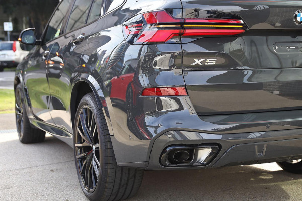 2026 BMW X5 G05 LCI xDrive30d M Sport SUV image 19
