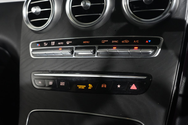 2020 Mercedes-Benz GLC-Class GLC300 SUV image 17