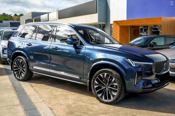 2025 Volvo XC90 L Series Ultra B5 Bright SUV Image 5