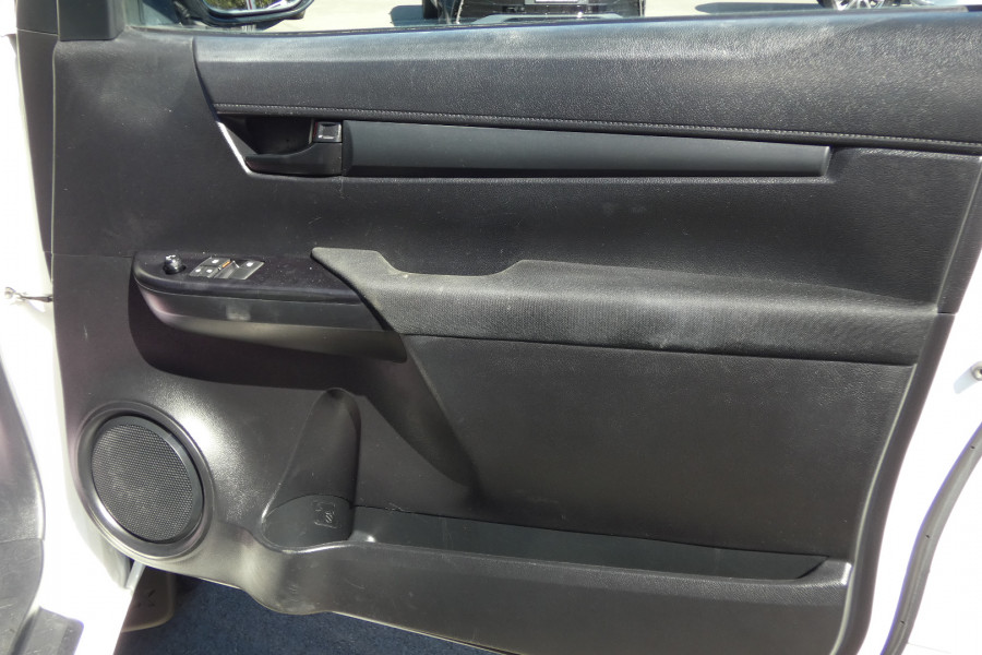 2021 Toyota HiLux TGN121R WORKMATE 4X2 Cab Chassis Image 14