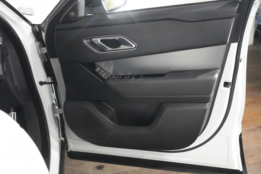 2022 Land Rover Range Rover Velar L560 P250 R-Dynamic SE SUV Image 28
