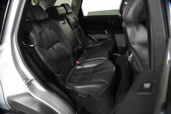 2015 Land Rover Range Rover Sport SDV6 HSE Dynamic SUV Image 28