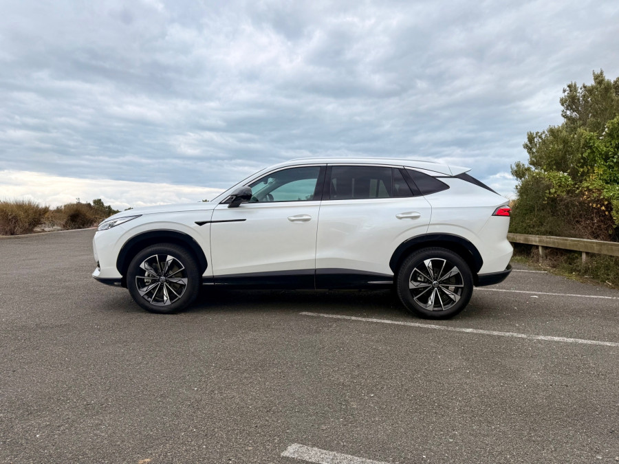 2025 MG HS AS33H Essence Hybrid+ SUV Image 6