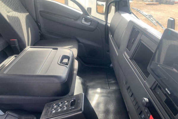 2025 Isuzu  FXD 170-355 AT R62 Cab Chassis Image 14
