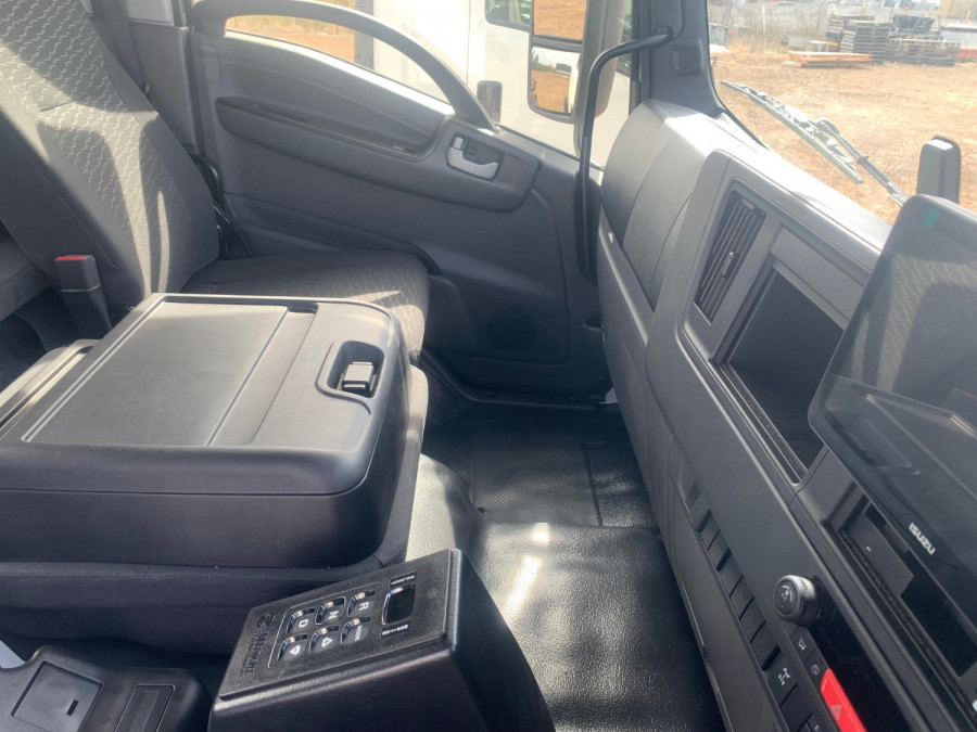 2025 Isuzu  FXD 170-355 AT R62 Cab Chassis Image 14