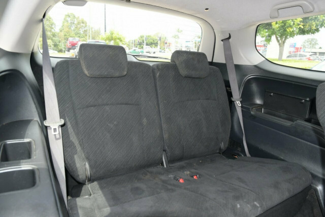 2013 Honda Odyssey 13 of 18