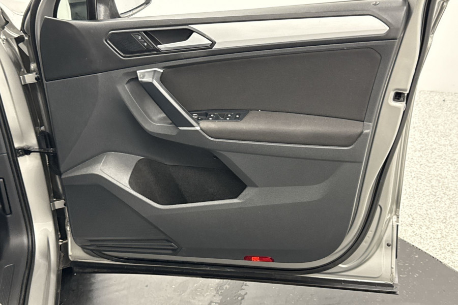 2016 Volkswagen Tiguan 5N 132TSI SUV Image 19